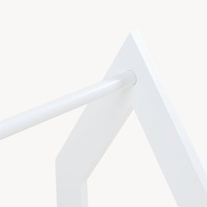 Portant à vêtements Værløse de forme cabane pour enfant 78 x 75 x 35 cm blanc [en.casa]