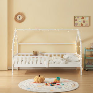 Kinderbed Ydre huisbed met matras en bedbodem wit [en.casa]
