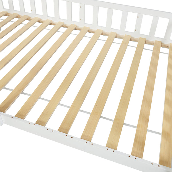 Kinderbed Ydre huisbed met bedbodem wit [en.casa]