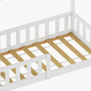 Kinderbed Hesel huisbed met uitvalbeveiliging [en.casa]