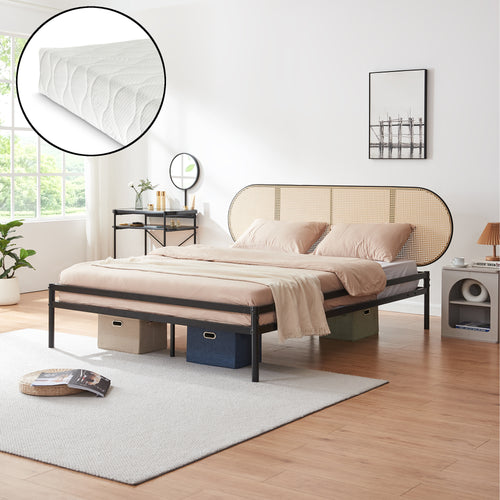 Metalen bed Linköping met matras zwart en rotan look [en.casa]