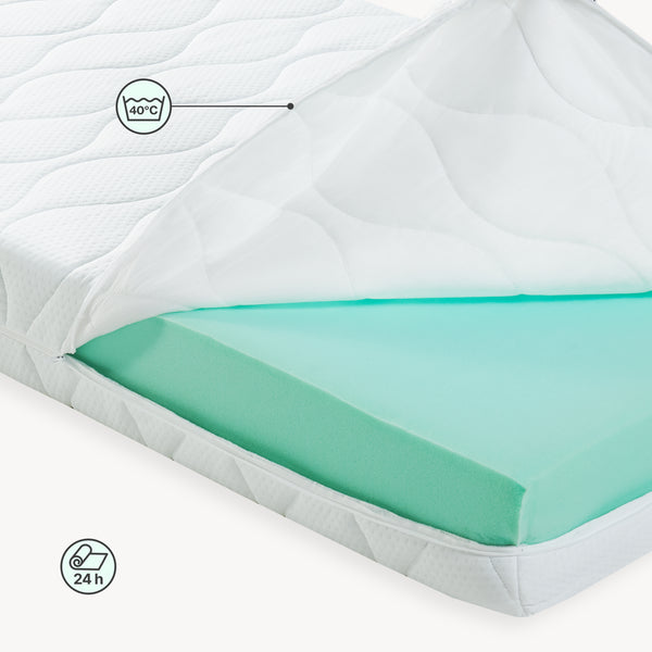 Kinderbed Treviolo met uitvalbeveiliging en matras [en.casa]