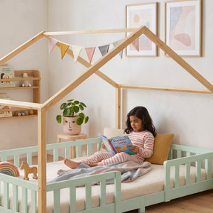 Kinderbed Treviolo met uitvalbeveiliging en matras [en.casa]