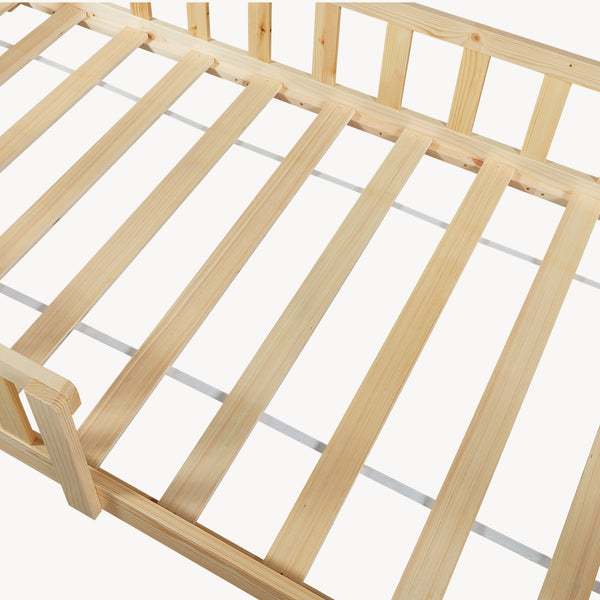 Kinderbed Hesel huisbed met uitvalbeveiliging [en.casa]