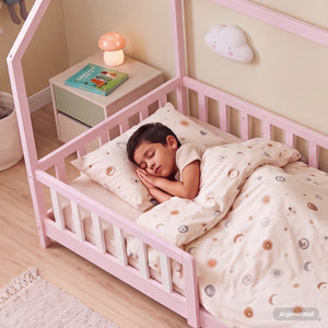 Kinderbed Hesel huisbed met uitvalbeveiliging [en.casa]