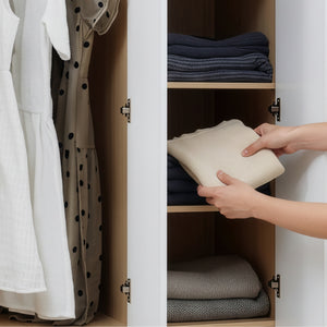 Armoire de chambre Bastheim MDF effet chêne blanc [en.casa]